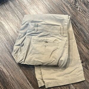 Men’s Tommy Bahama khaki pants